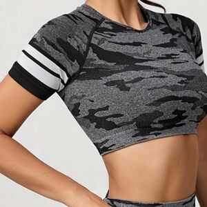 Camo athletic Crop top